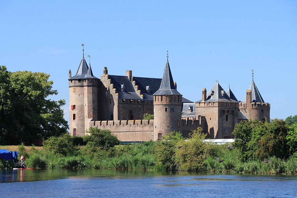 Kasteel Muiderslot #Muiden #NoordHolland #Nederland #GroetenUitHolland #Fotografie #Canon #EOS90D johnwitjes.nl/noord-holland/…. Stuur je mooiste Nederland foto naar <a href="/GroetUitHolland/">Groeten uit Holland</a>.