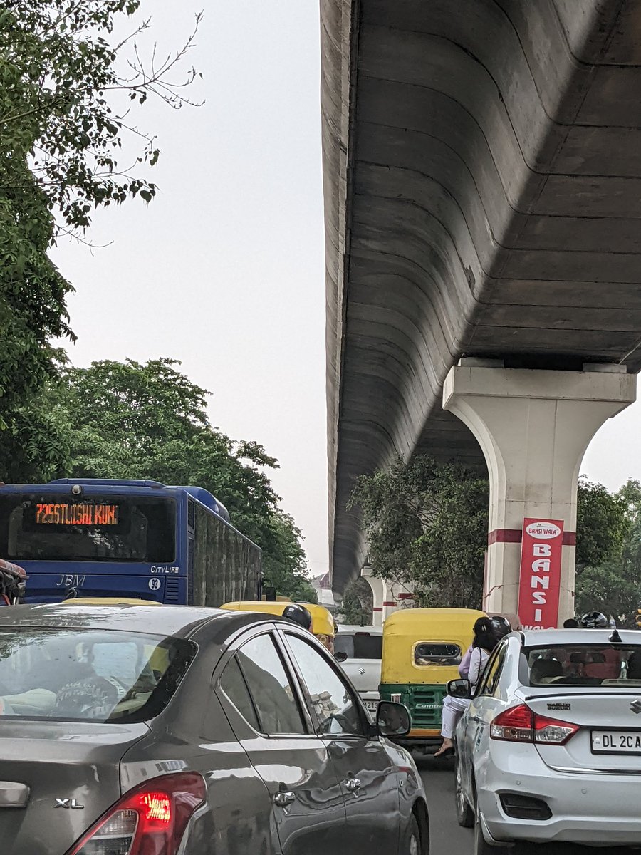 No resolution yet. The situation is getting worse day by day. #DelhiPolice #ArvindKejriwal #Traffic