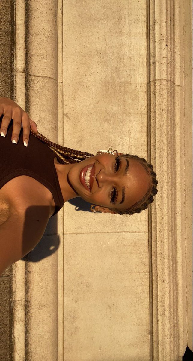 Courtneyjmai_'s tweet photo. Fine Jamaican Women Thread ⤵️⬇️🔽🇯🇲 https://t.co/mtYZZeKMn7