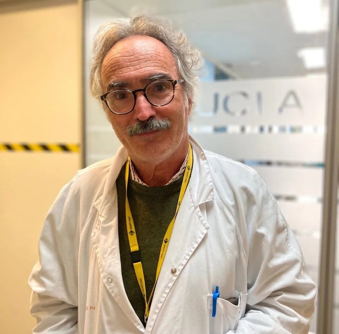 semicyuc's tweet photo. Lamentamos profundamente el fallecimiento del Dr. Jordi Mancebo, profesor, mentor y amigo, todo un ejemplo de excelencia médica. Su legado en forma de conocimiento perdurará en la historia de la #MedicinaIntensiva. Nuestro más sentido pésame a su familia, amigos y compañeros. DEP https://t.co/tI9Hm04Ar4