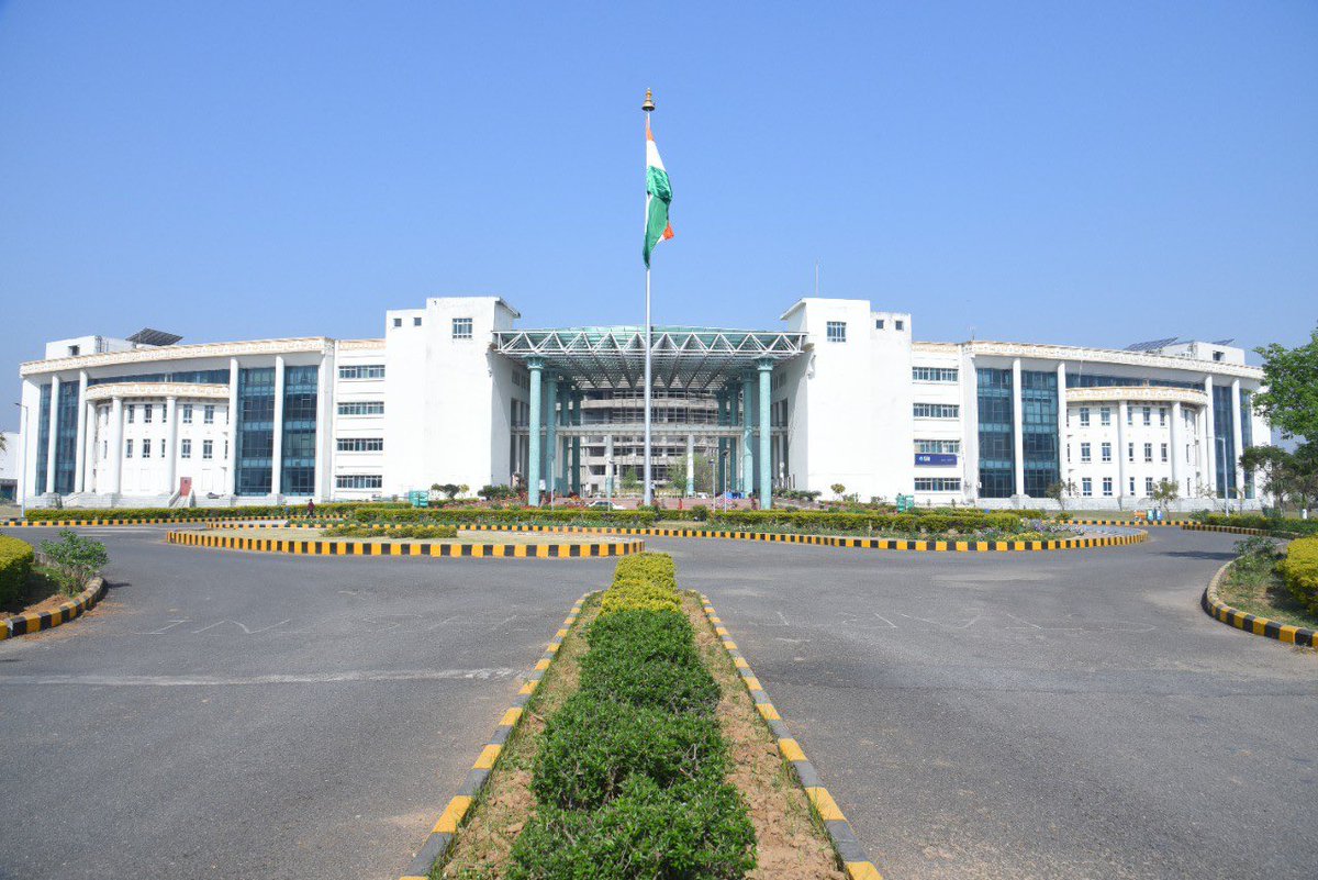 ForthrightIITP's tweet photo. With over a decade of glory and excellence, making significant contributions across the globe in multiple domains, IIT Patna celebrates its 14th birthday on 6th August 2022.  
On this occasion, IIT Patna is organizing its 14th Foundation Day today from 3 pm onwards at Senate Hall https://t.co/PmeuLQokUo
