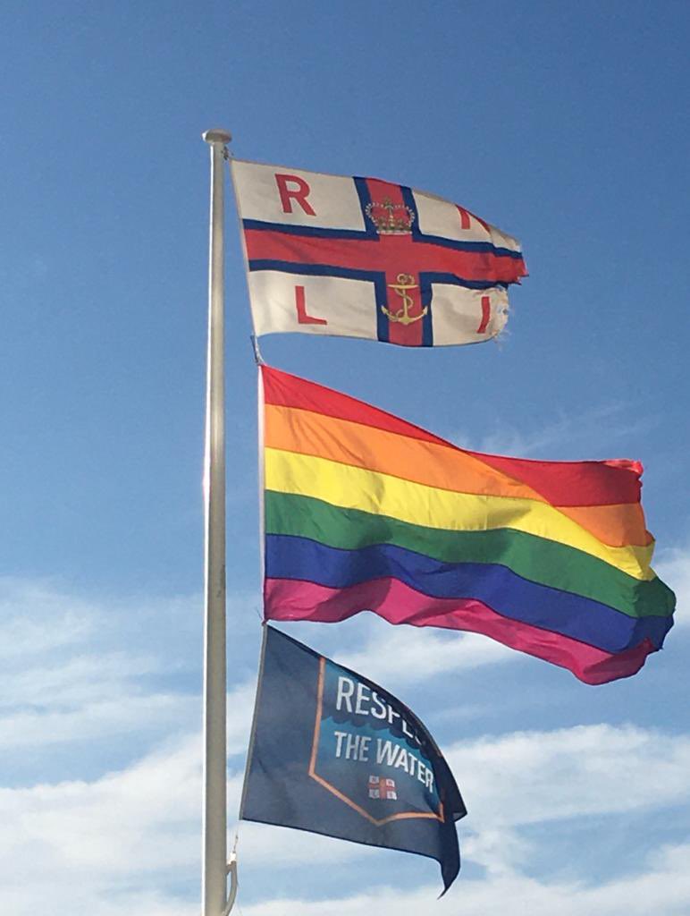 We’re very excited to support the first #BrightonPride in three years! 🙌🏼🌈⚡️ We’re proud to serve such an amazing, fierce, diverse city which celebrates and welcomes everyone. Have a wonderful Pride, stay safe on the beach and remember #LoveIsLove ❤️🧡💛💚💙💜🏳️‍🌈 #Brighton