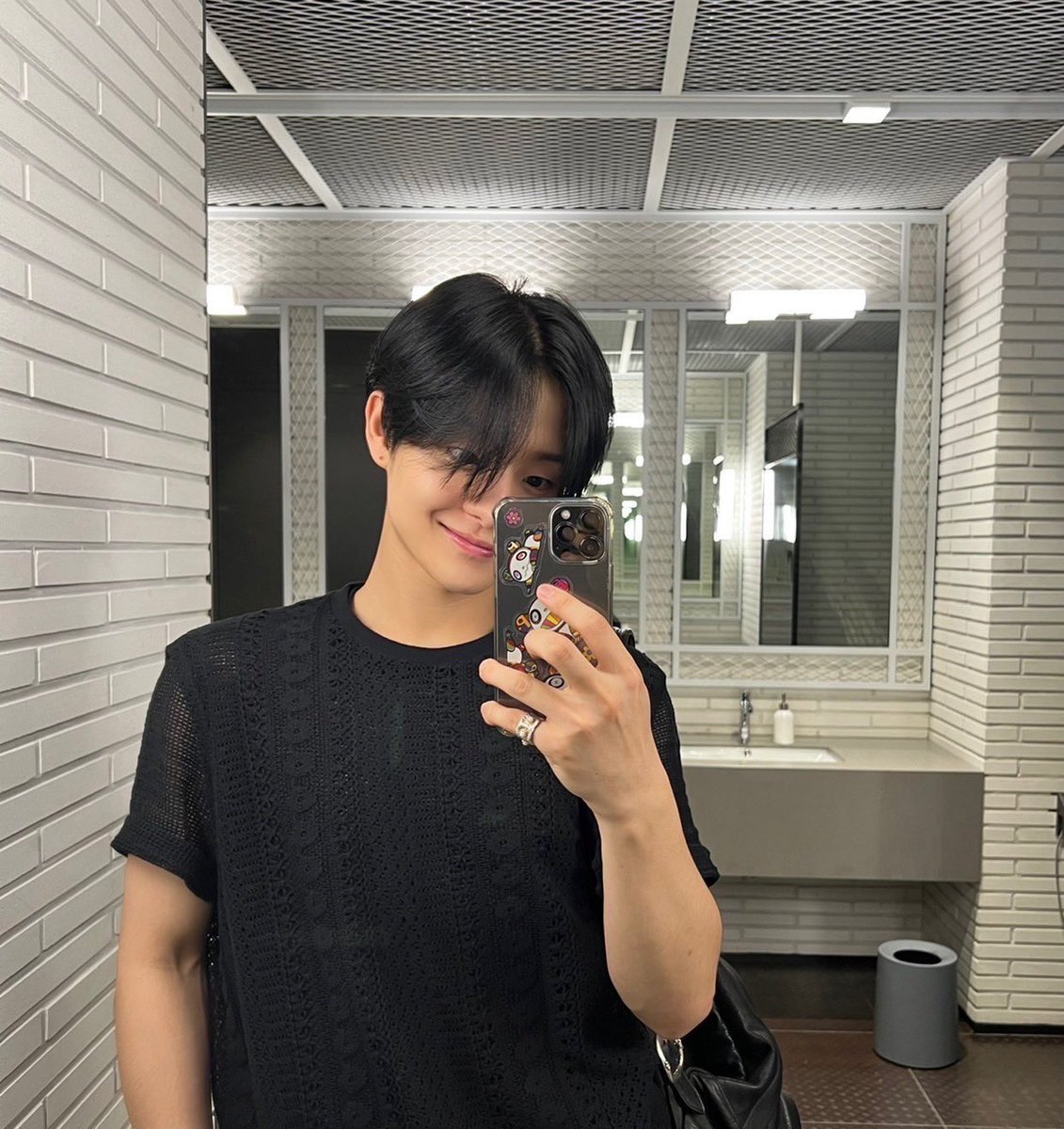 leexunabe's tweet photo. hi it’s paji and i :D

#TMSD #TreasureMakerSelcaDay 
#JIHOON #PARKJIHOON #박지훈  @treasuremembers https://t.co/elizuniuiV