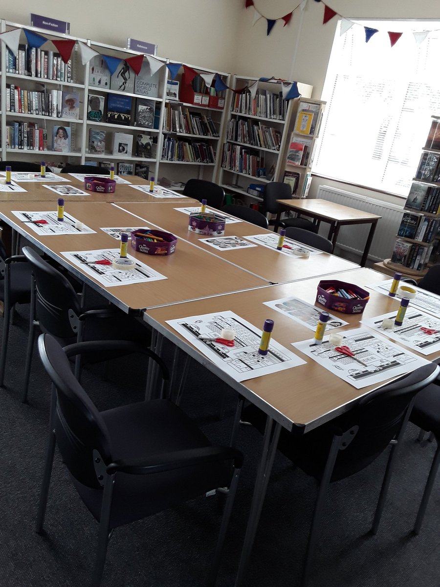 WFlibraries's tweet image. All set up for #SaturdayCraftSession at #StanleyLibrary 10.30 till 11.30 Making a 3D city #WFlibraries #SummerReadingChallenge2022 #Gadgeteers