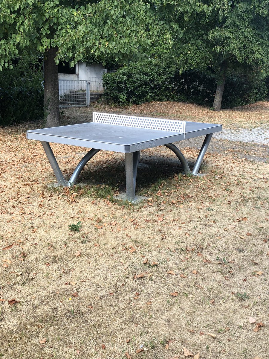 PToschka's tweet photo. #t3dd22 anyone some #t3tt (table tennis) in the afternoon? I heard we can get bats and balls at the reception 😊 https://t.co/IogaCtq13S