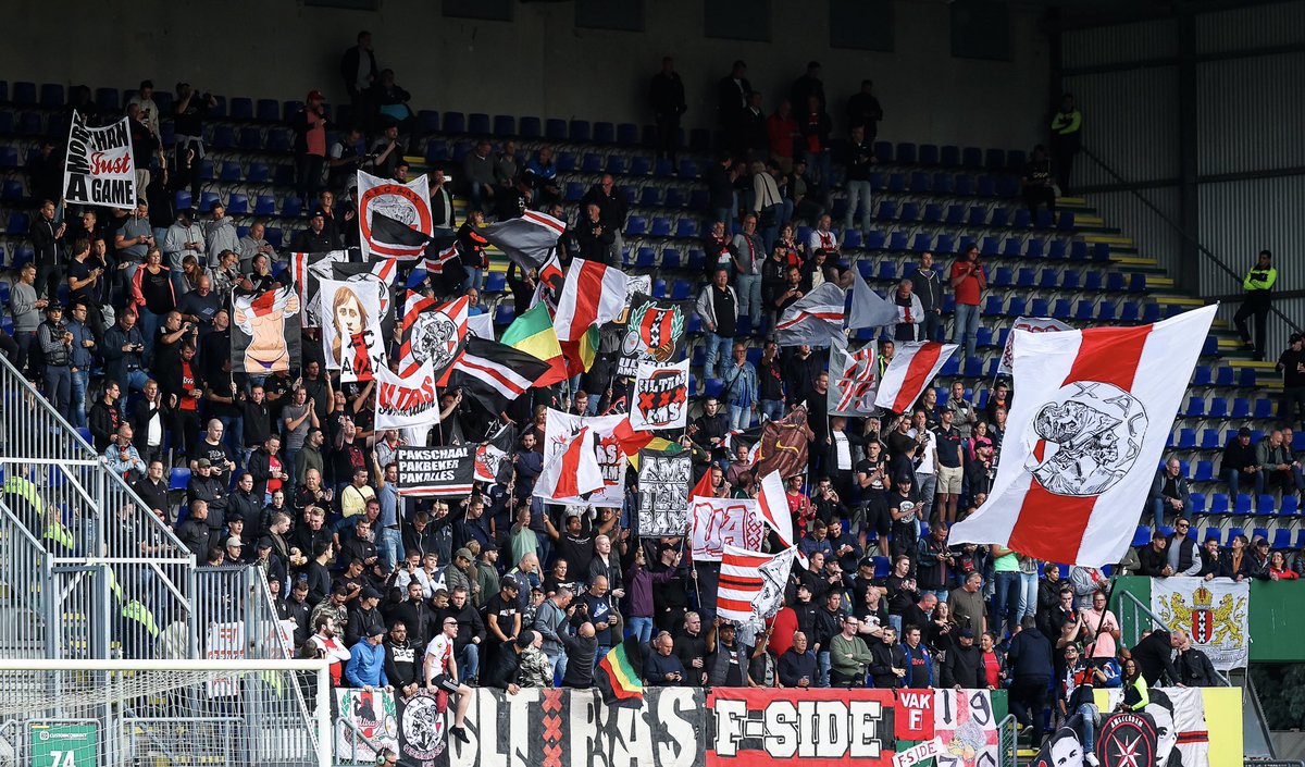 FSideNL's tweet photo. MATCHDAY!!! ⚽️ ❌❌❌
@FortunaSittard - @AFCAjax
Wat voorspellen jullie voor vanmiddag?
#ajax #fside #fsideamsterdam #matchday #ontour #fside76 #ajaxamsterdam https://t.co/4RqDGsoteH