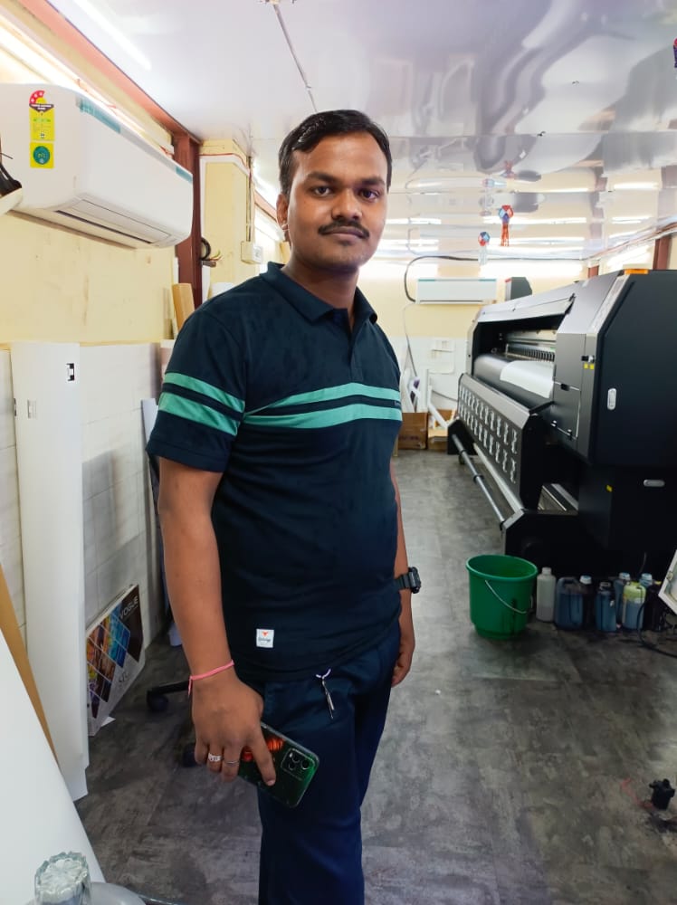 rahulvish98's tweet image. 🌸🌷🌷🌸
🌹☘️ऐक बार फिर ❣️&quot;इश्क&quot;❣️ करेंगें हम 🍃❣️

   🌹🌿अभी सिर्फ भरोसा उठा हे  🙄🙄&quot;जनाजा&quot; नहीं 🍃❣️❣️
शुभ दोपहरी 🌸🌷