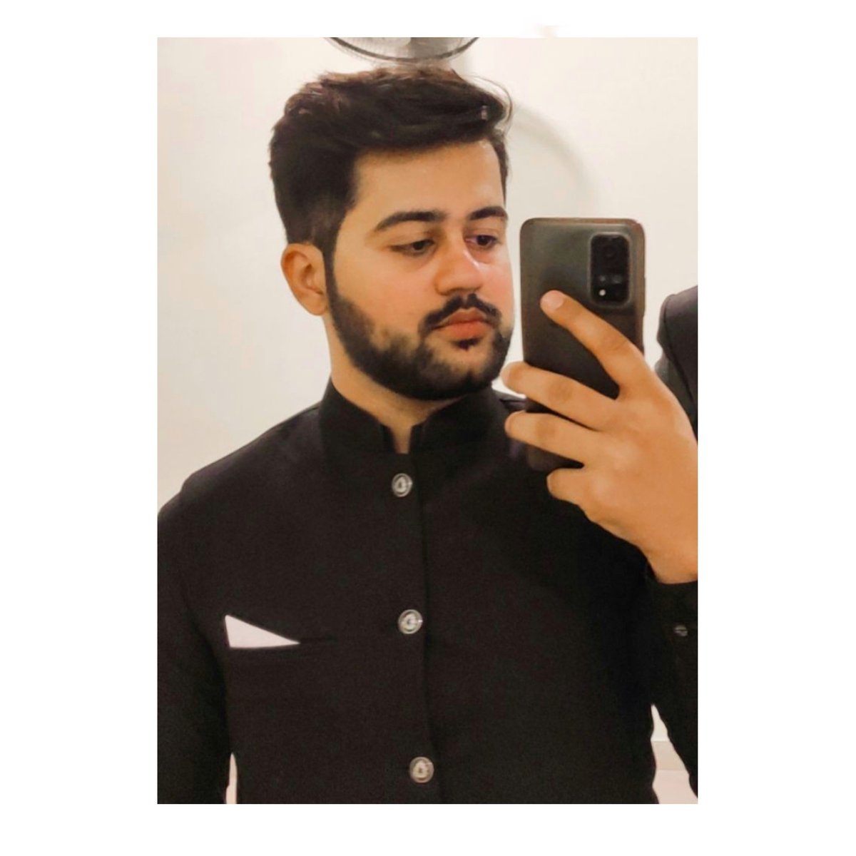 BeingUmarr's tweet photo. #NewProfilePic https://t.co/XrfVITJIKv