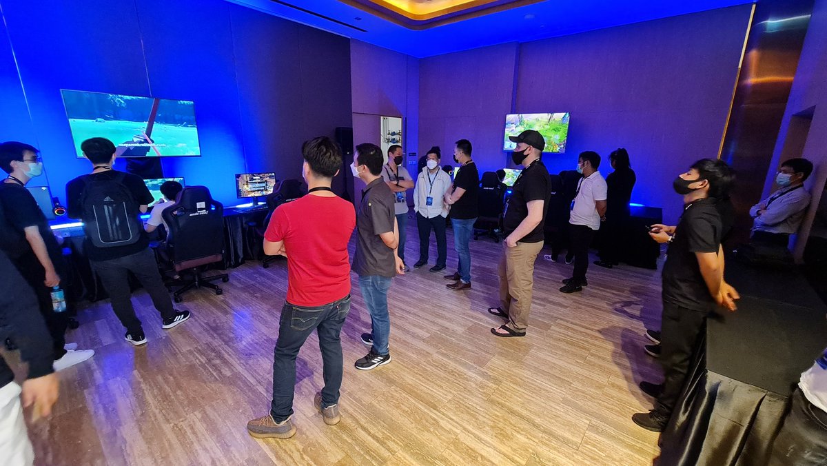 MoonCat.Game tweet media