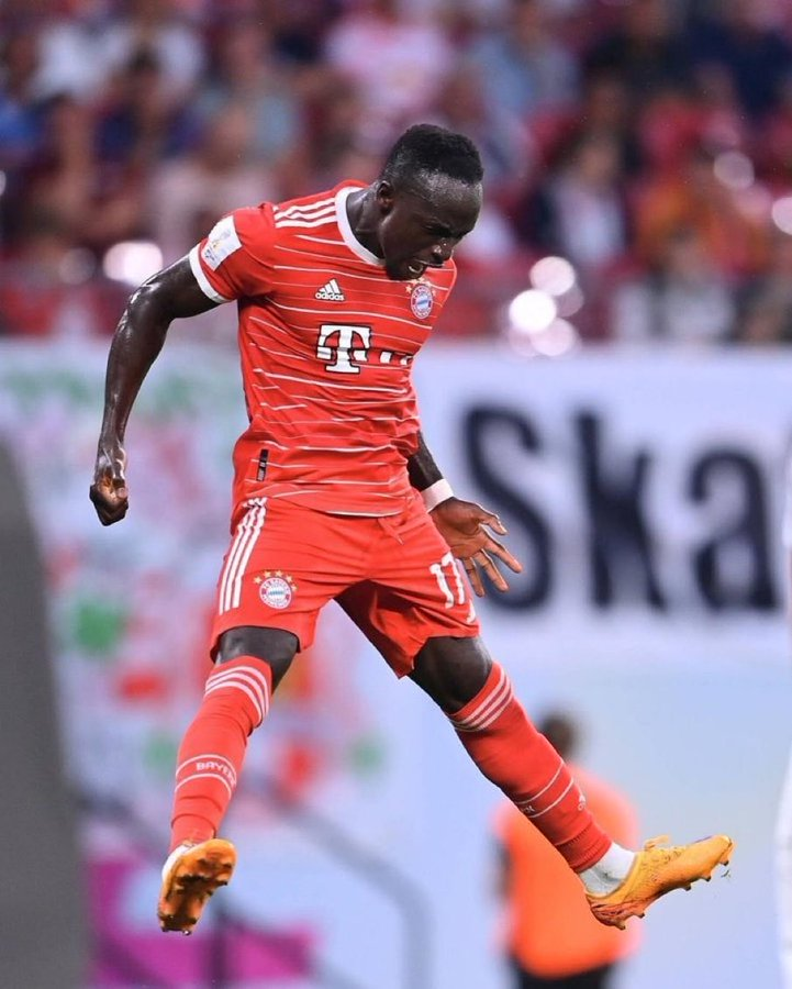 fubotvplus's tweet photo. First match and first goal in the Bundesliga for Sadio Mané!🇸🇳❤️🤍 https://t.co/q4qJCrqbTa