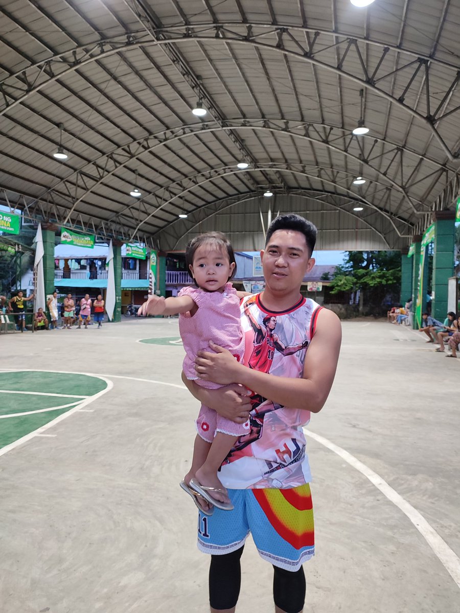 ItsMeRojelyn's tweet photo. Daddyyyyyy and Giannaaaaa ❤️ https://t.co/ZlpMXMObkI