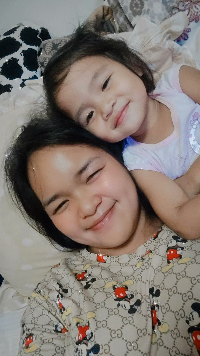 ItsMeRojelyn's tweet photo. Girl power! ❤️ https://t.co/2l40Yfuico