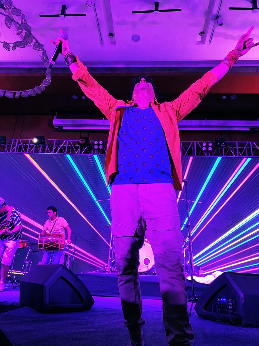 vantaskigoli's tweet image. Still can’t get over how amazing Euphoria was last night! Everything hurts &amp;amp; it’s so damn worth it! @docpalash - it’s been 23 years of being on ‘euphoric’ journey with you &amp;amp; it’ll never stop! #PRAXIS9