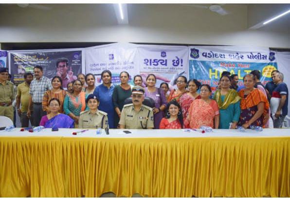 Vadcitypolice's tweet photo. #vadodaranews #efir #efirawarenessprogram #VadodaraCityPolice #gujaratpolice https://t.co/ODcor0cu8K