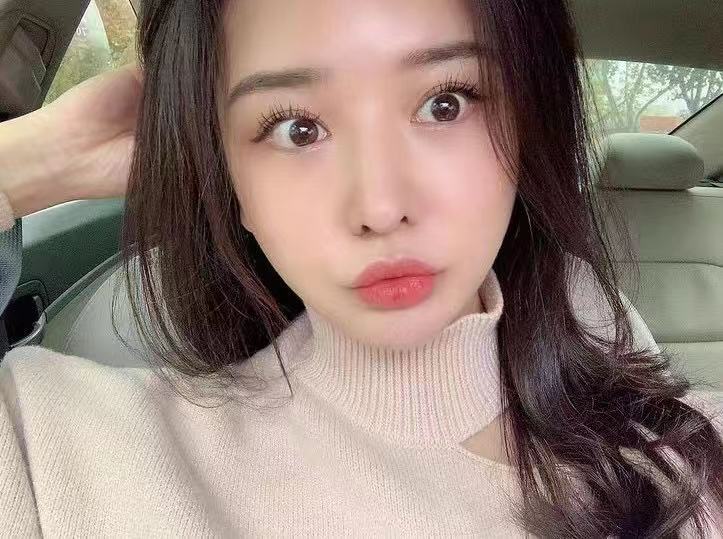 오늘 밤 누가 내 집에 와서 나와 자고 섹스를 할 수 있습니까?