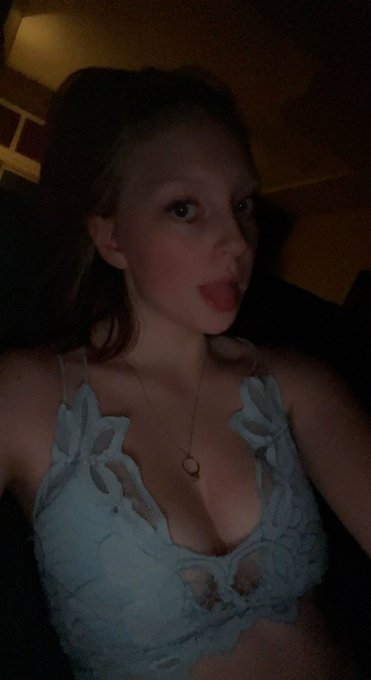 Dm me if ur looking for a findom💅And what happened to the subs that wanted long term relationships with<a href="/tag/findom"class="tags"><span>#findom</span></a><a href="/tag/paypig"class="tags"><span>#paypig</span></a>