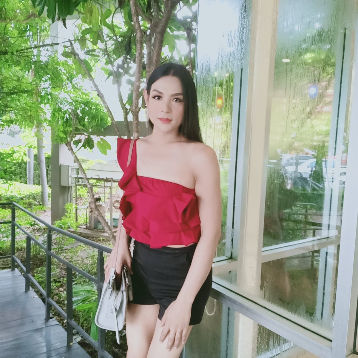 KhunNgch's tweet photo. ตัวเมืองลพบุรีทักมาค่ะ
สาว2 https://t.co/65JD0b5woW