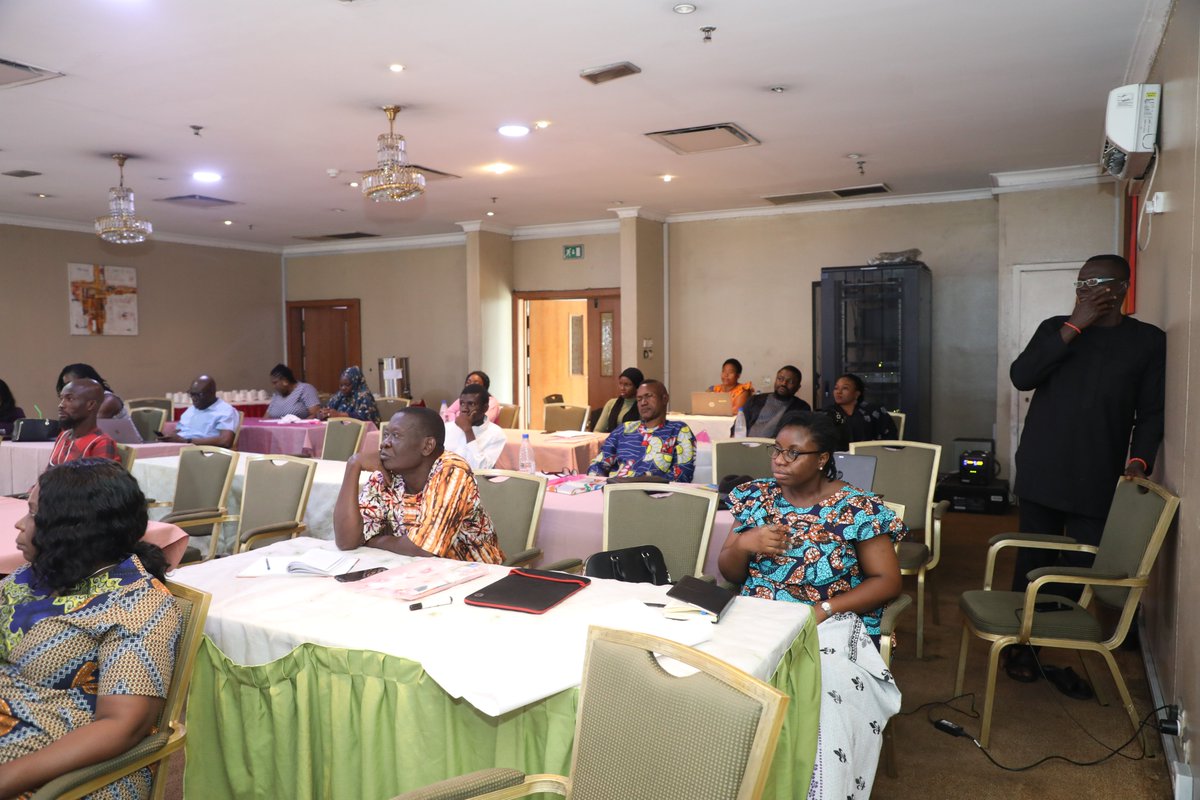 aneejnigeria's tweet photo. #ANEEJSCALEProject Day-2 of the Capacity Building Workshop began with recap/clarification of day-1 activities, thereafter participants were broken into groups to: identify the various potential entry points/challenges for interfacing with the SOE &amp; PS in the Oil sector by CSO. https://t.co/xMp1i89QZ1