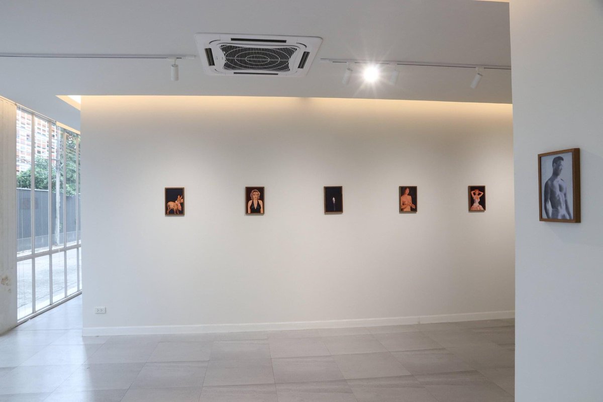 Xspaceart's tweet photo. ขอเชิญชมผลงานในนิทรรศการ Just human โดย มิร์ทิลล์ ทิแบย์เรงซ์ (Myrtille Tibayrenc)  จิตรกรชาวฝรั่งเศส ที่จัดแสดงในพื้นที่ชั้น 1 และชั้น 2 ของอาคาร mini Xspace 

JUST HUMAN
6 สิงหาคม - 30 กันยายน 2022
ที่ Mini Xspace 
*พิธีเปิดงาน: วันเสาร์ที่ 6 สิงหาคม 2022 (เวลา 15:00 - 18:00 น) https://t.co/WzCDmHsK8X