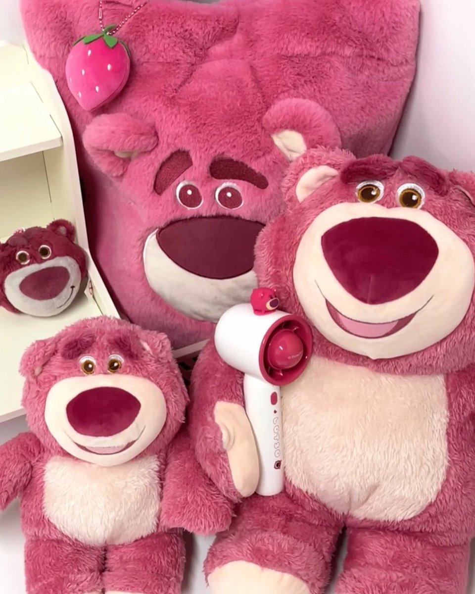 maymagic111's tweet photo. The surrounding on Strawberry bear #strawberry #straberries #plushies #plush #bear #toy https://t.co/ZTscwnSWRs
