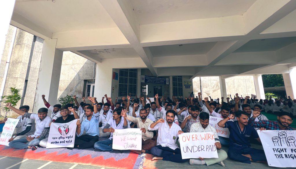 PhD, PG doctors and internship students supports all veterinary students and join the strike against low stipend given by the Gujarat Gov.
<a href="/CMOGuj/">CMO Gujarat</a> <a href="/Bhupendrapbjp/">Bhupendra Patel</a> 
<a href="/RaghavjiPatel/">Raghavji Patel</a> <a href="/KanuDesai180/">Kanu Desai</a> 
#Increase_Guj_Vet_Stipend
#Guj_vet_union
#Guj_veterinary_students_on_strike