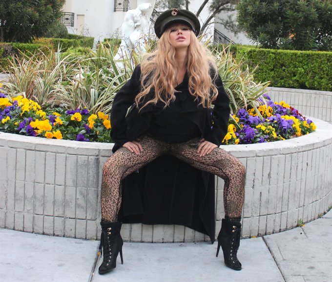 &ldquo;Be yourself; everyone else is already taken.&rdquo;― Oscar Wilde #nadeeavolianova #badbarbie https://t.co<a href="/tag/badbarbie"class="tags"><span>#badbarbie</span></a><a href="/tag/nadeeavolianova"class="tags"><span>#nadeeavolianova</span></a>