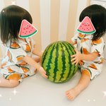 癒されますよ♡夏を感じるスイカずくしの子供たちが可愛い。