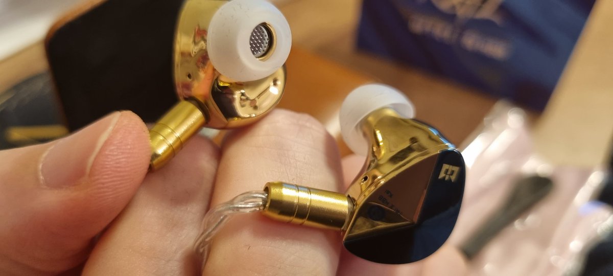 mobilaudiophile's tweet photo. TRI Audio HBB Kai has huge and controlled basses that can go below to sub levels AND good at experience but it's not big at anything save it's bass and speed. The price speaks for itself. Wait for the complete review. #triaudio #trikai #iem #electronicmusic #edm https://t.co/jS8YsScIMr