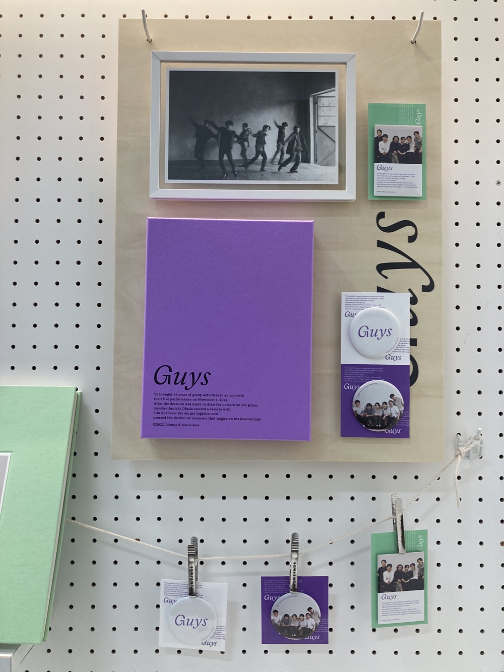 岡田准一 写真集＆写真展『Guys 俺たち』公式 (@V6_Guys) / X