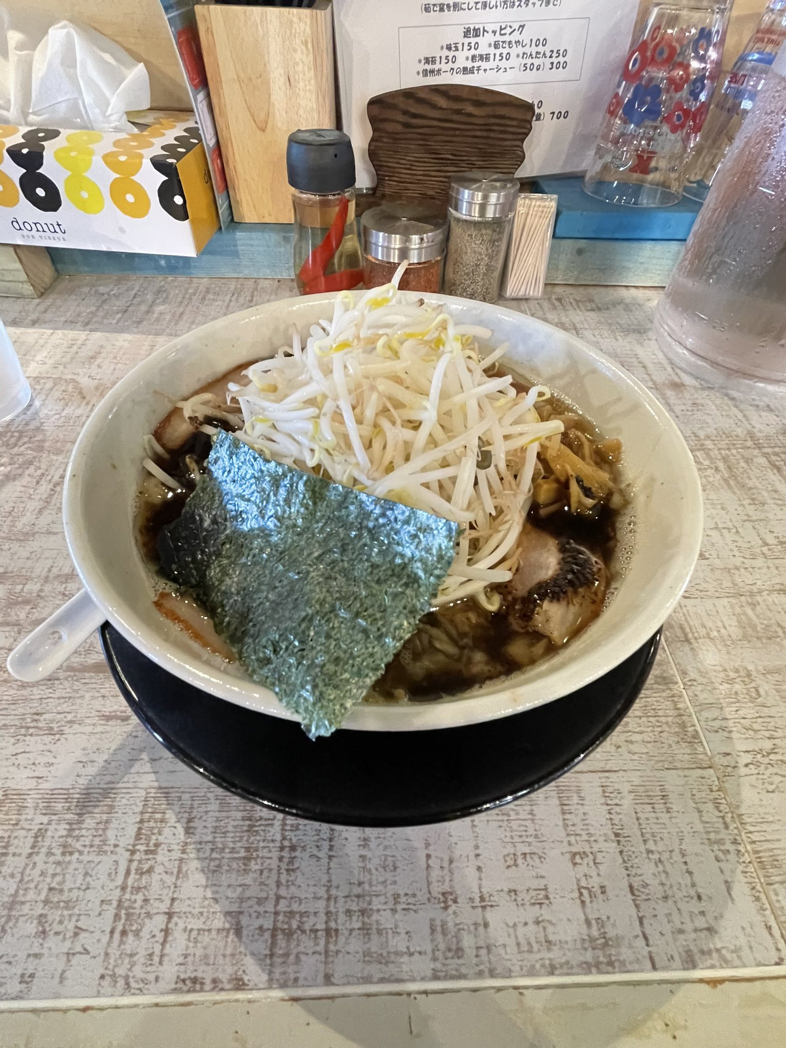 ゆき 安曇野市 ラーメン仙 醤油ラーメン ゆでもやし 餃子 昨日のお昼 13 30までに会社に戻らなきゃで 食べても戻れるってなって急遽 最新版の醤油 美味しく頂きました T Co 76zchuqswu Twitter