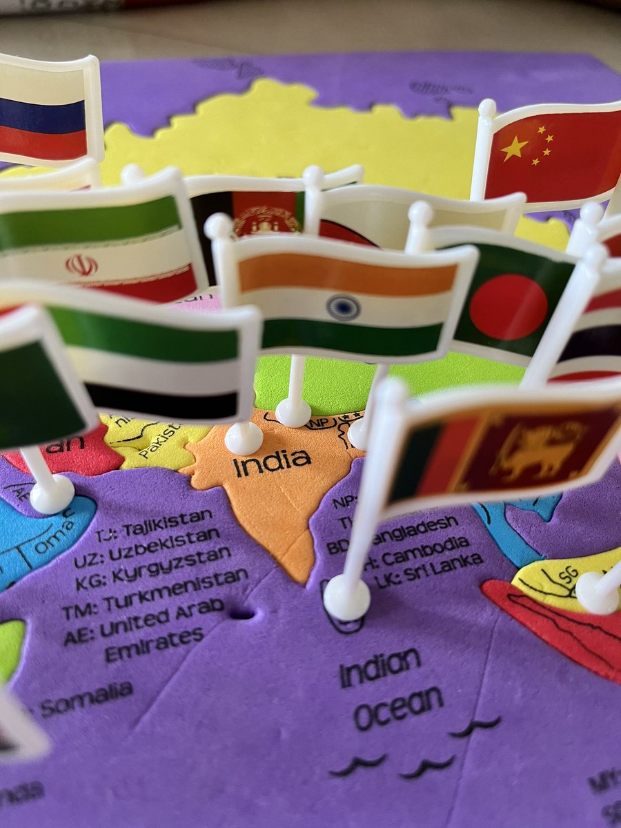 KyRonConsultant's tweet photo. Best way to spend weekend morning if you have to teach your son world map 😎

#WorldMapPuzzle https://t.co/qozGe1i3HR