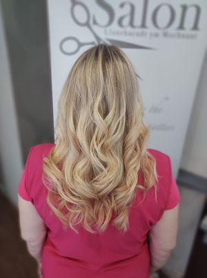 spaceangel1964's tweet image. In preparation for my wig consultation, my lovely local hairdresser styled my hair as it is now, so I can remember it at its best before #chemotherapy takes it from me. Now, the big question is, do I get a wig which is similar, or go wildly different?!
#BloodyCancer