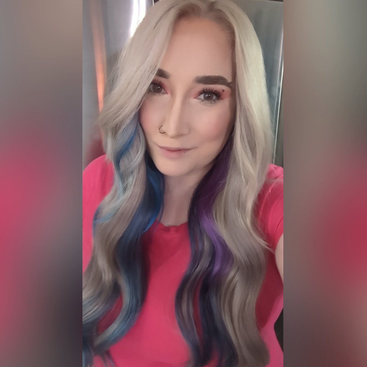 baddddwolf's tweet photo. Hi here's my face. It's been a while. #NewProfilePic https://t.co/23W6qQjRFZ