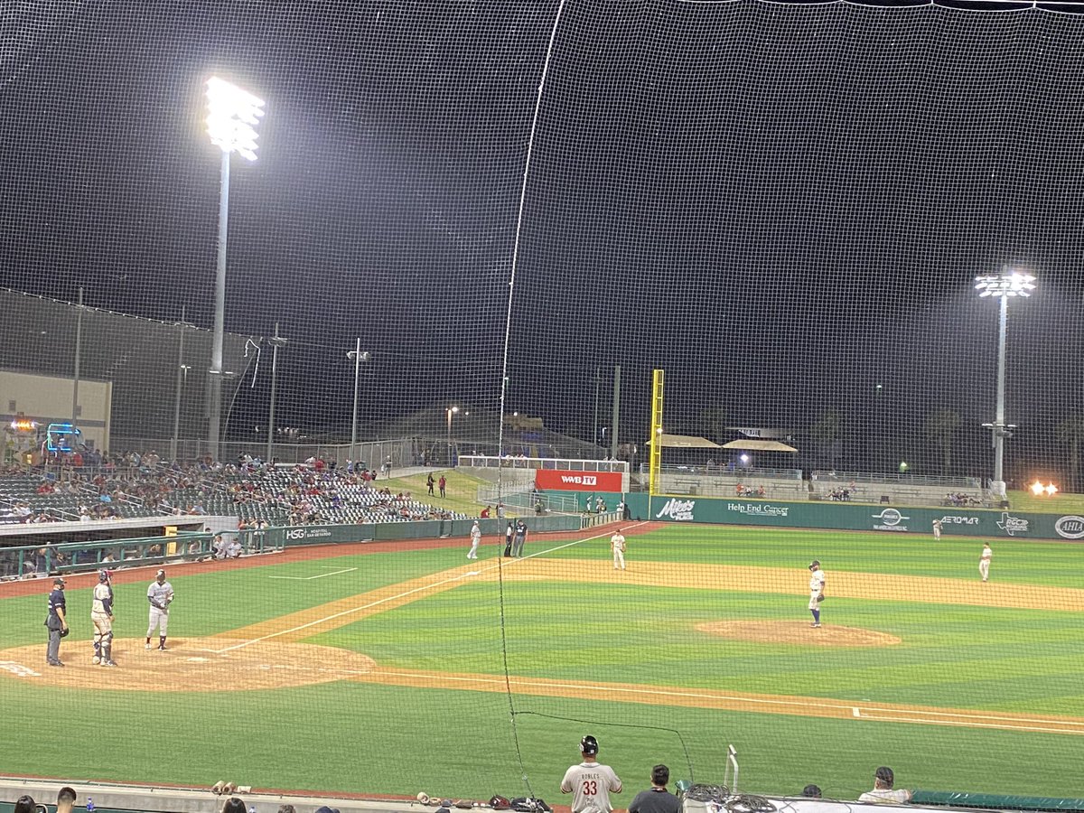 Deporteando18's tweet photo. El primero de la serie lo gano la maquina @RielerosDeAgs en el Uni-Trade Stadium de Laredo, TX. #Deporteando https://t.co/2bzdeLfyHP