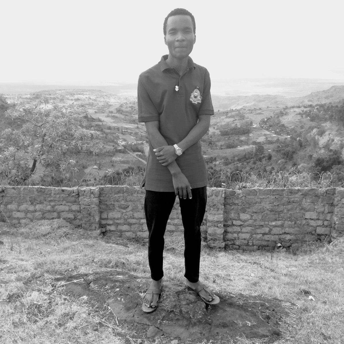 JovanCedricB's tweet photo. When you stay calm in the amidst of the storm , you will feel a a peace that passes all understanding. 🔥❤️ https://t.co/DhwCvHEo4X