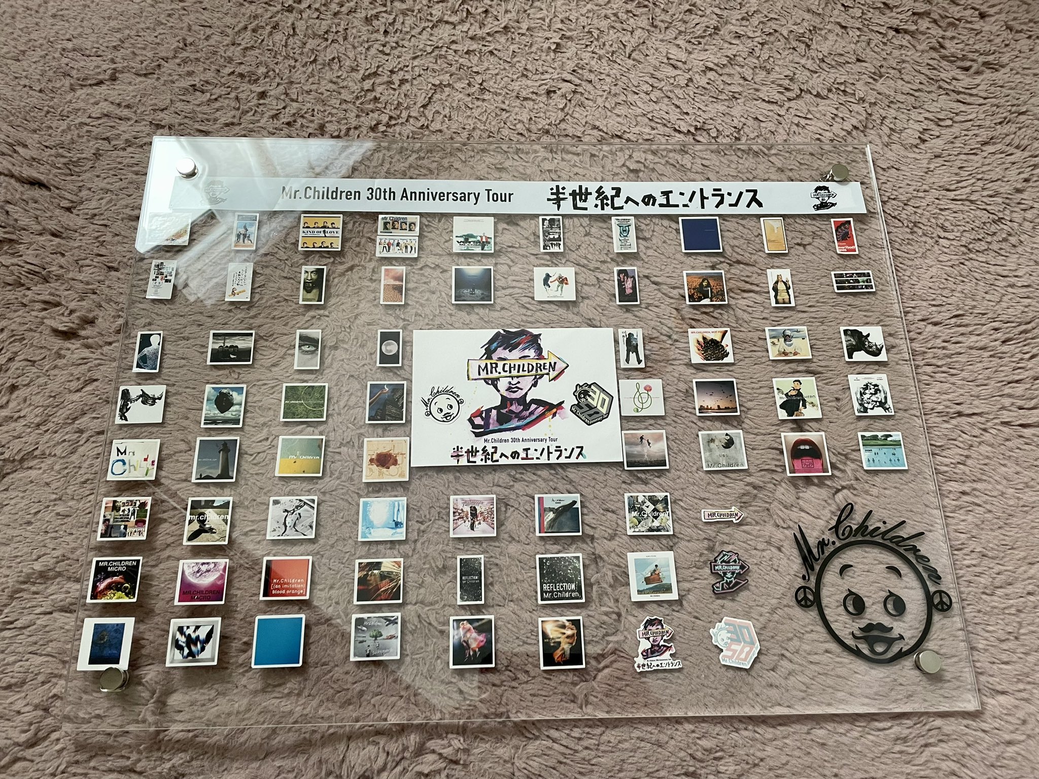 Usausamaruu フレークシールやっと届いた 作れた 作ってる間もミスチルの歴史を感じられて幸せでした 作り方は ミスチルファンの方のを参考に 銀テはご厚意で頂いたもの 皆さんのお陰で完成させられました ミスチル ミスチル好きと繋がりたい