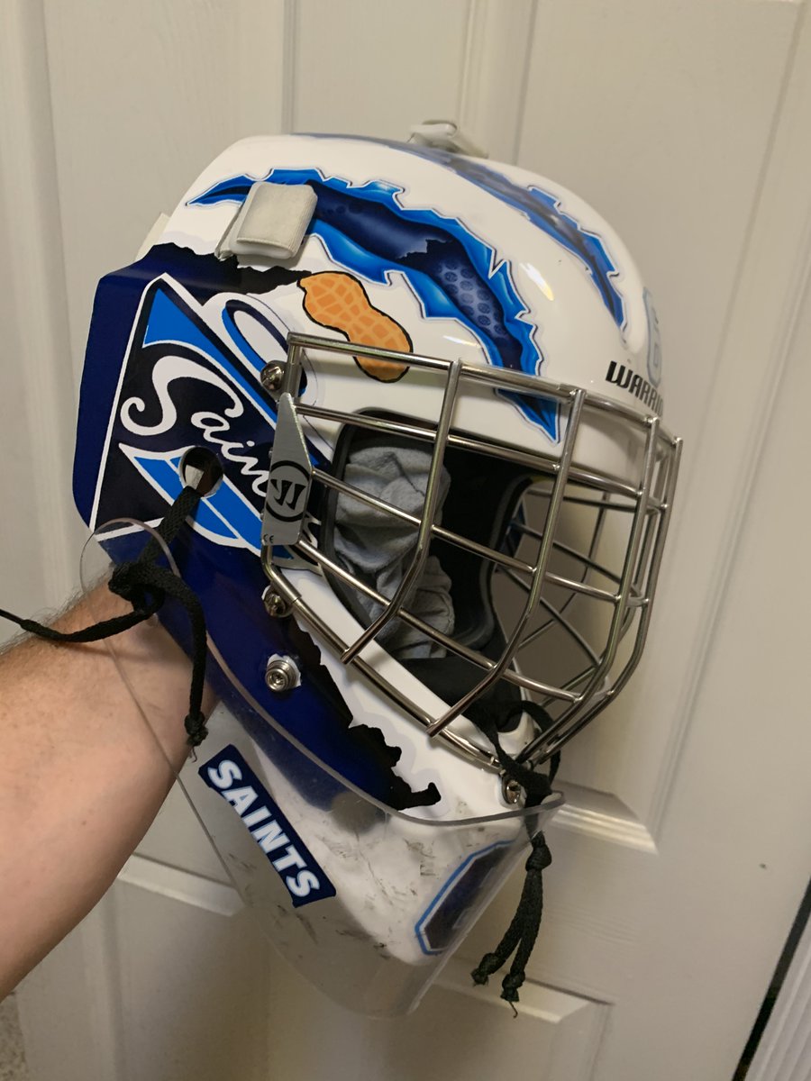 customcagesca's tweet photo. ROB SCHWEITZER, THANKS FOR SHARING WITH US THE FINAL RESULT OF YOUR CUSTOM KIT❗️
#hockey #hockeylife #hockeygoalie #hockeygoalies #hockeygear #hockeyhelmet #icehockeygoalie  #goalies #goaliegear #goaltenders #goalielife #goaliehelmet #goaliemask #customgoaliemask #customcages https://t.co/s45DtgxOMx