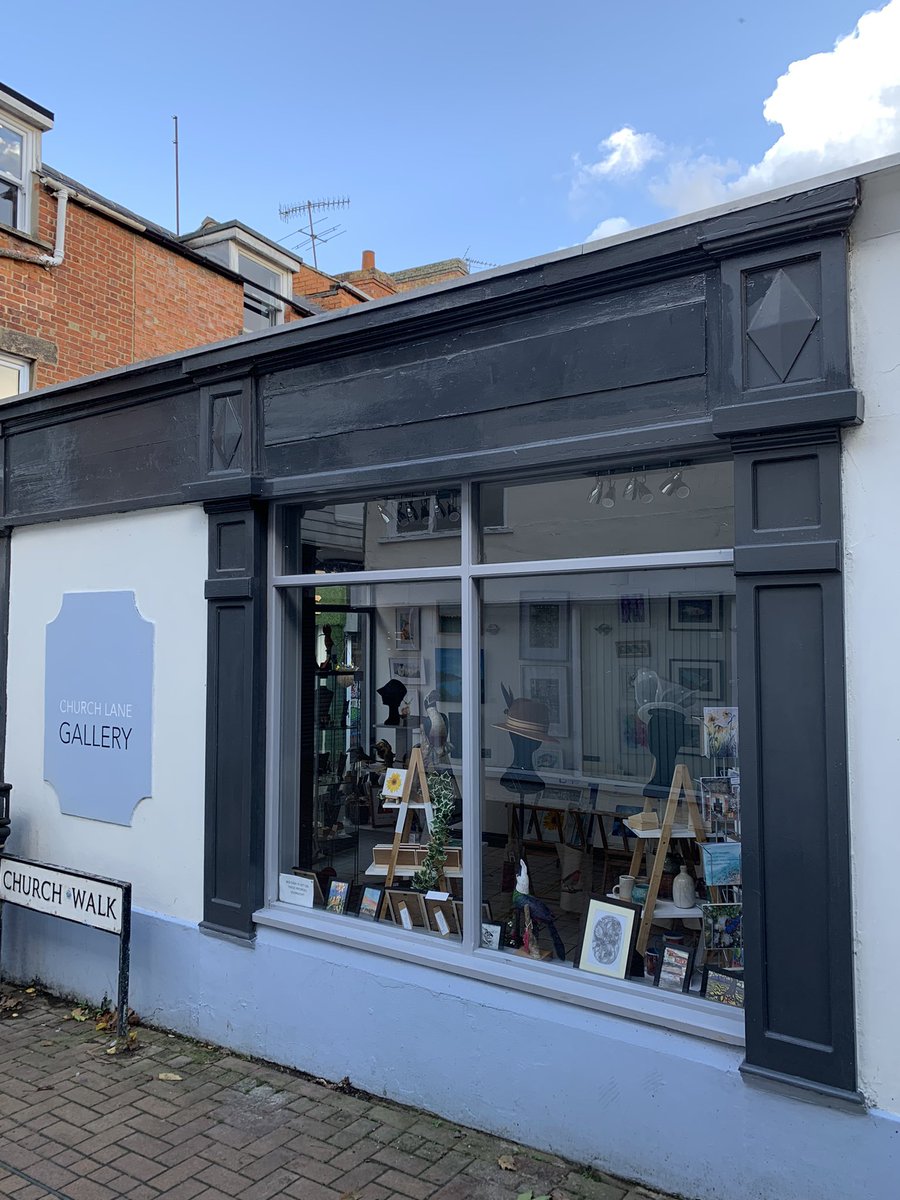 Vacant_Shops_Ac's tweet photo. Another week, another two places - Alnwick, Northumberland &amp; Banbury, Oxfordshire - given the media ‘ghost town’ treatment, one by a national newspaper, the other local. It’s frustrating but will continue until every council or BID, where there is one, can down them with data… https://t.co/RL2uHbiglF