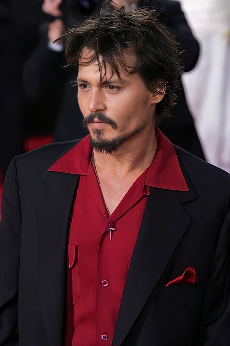 avxdpp's tweet photo. I feel like we don't talk about this Johnny Depp era enough.. https://t.co/MSthUW5JyW