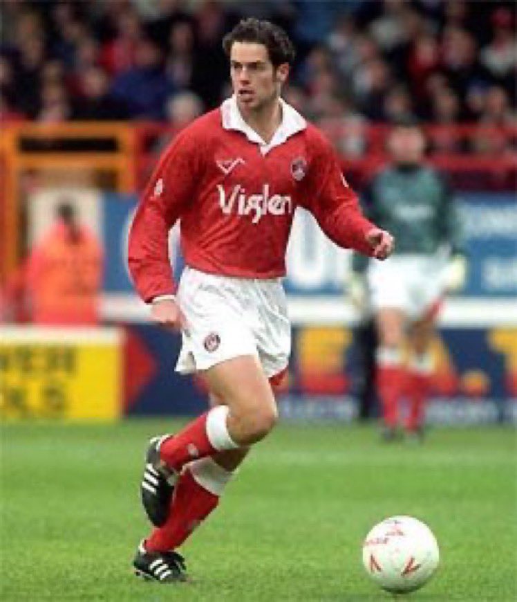 Happy 51st birthday to former Charlton Athletic left back, Mr Scott Minto. Have a great day   