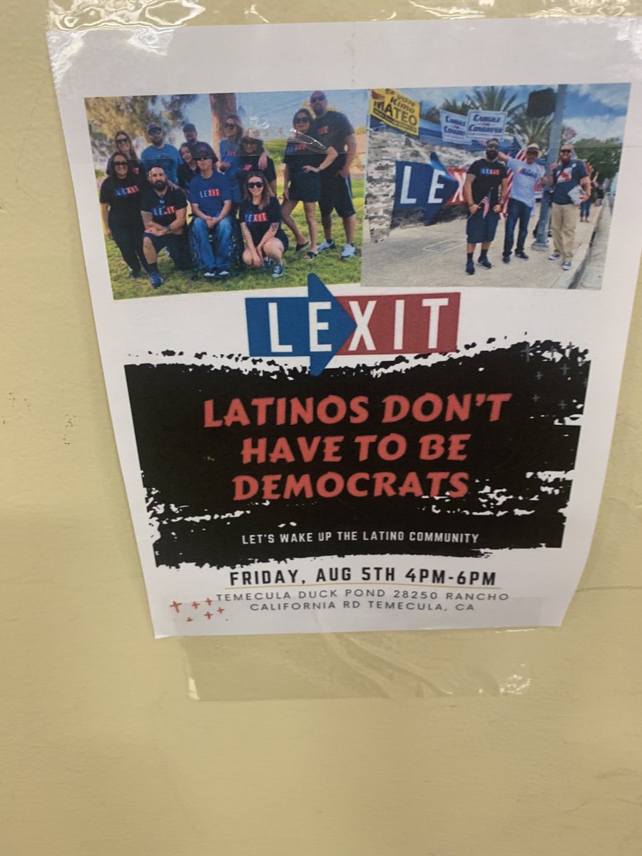 LoInTheIE's tweet image. I saw this at a Latino grocery store. I don’t know why I find this amusing.