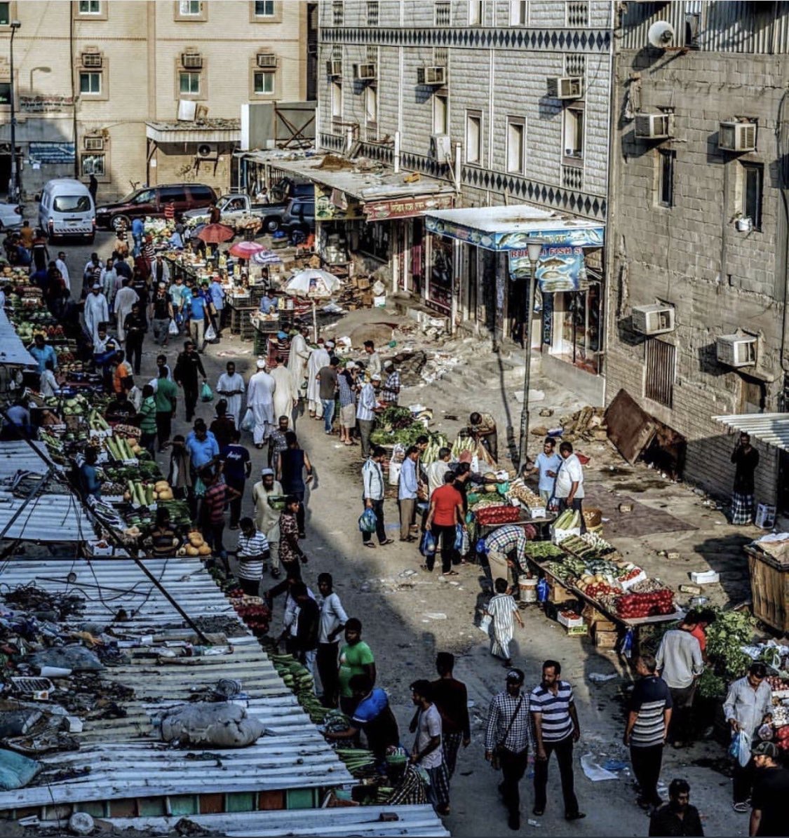 gerbal_kw's tweet photo. المسئول الأمين واللي يستحق مركزه هو اللي يشتغل في وقت لو تقاعس ما يحاسبه اللي فوق ، لكن يوم جات المحاسبة تسوّي روحك تشتغل ..!! #ياوجه_إستح
 #اقالة_المنفوحي https://t.co/xgkv1HMoXO