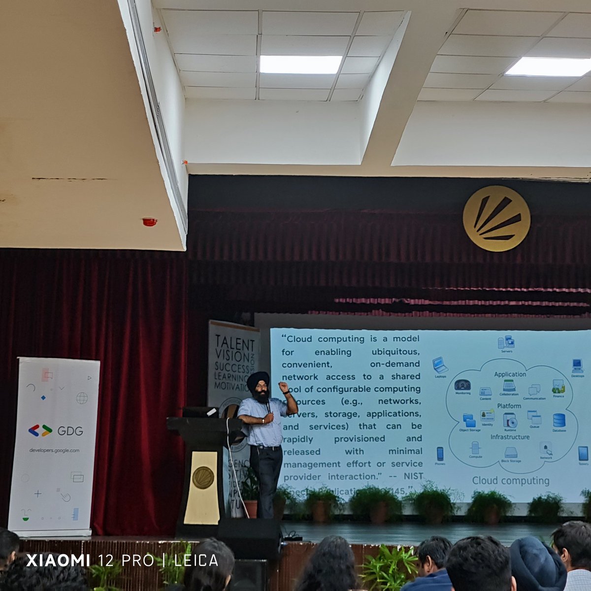 programmersingh's tweet photo. Currently enjoying #DevCommunityRoadshow by @GDGJalandhar 🙂🎉
#DCRJalandhar #GDGJalandhar https://t.co/6KT16xcvWQ