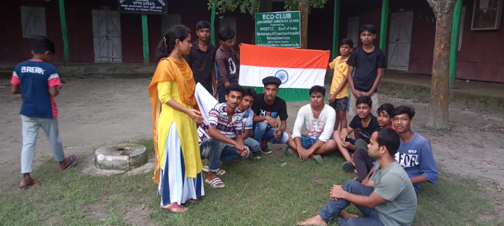 NDhubri's tweet photo. Youth Club Development Campaign (YCDC) along with awareness on Har Ghar Tiranga during YCDC at JamaderHat Dev. Block under Nehru Yuva Kendra Dhubri, Assam.

#YCDC #HarGharTiranga #AzadiKaAmritMahotsav 

@Nyksindia @YASMinistry @narendramodi @ianuragthakur @NisithPramanik https://t.co/XHGpxKbgpC