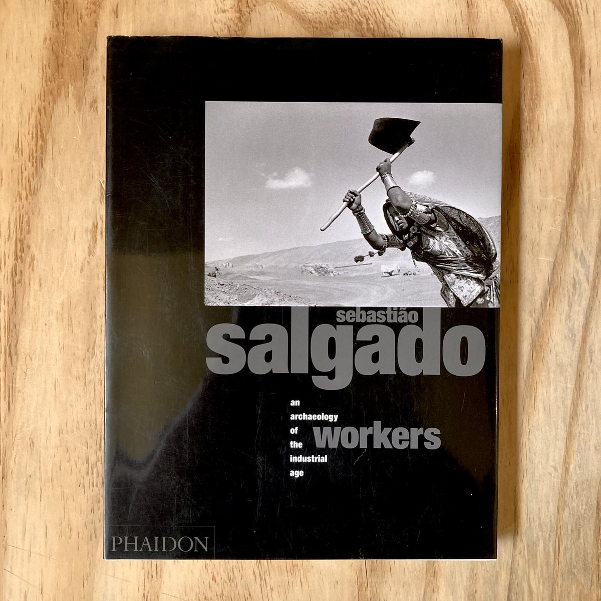 photobookjunkee's tweet photo. Super quiet week here at PBJ HQ and so many great photobooks now stock!

Now is a great time to take a look at what we’ve got 📚👀

https://t.co/9igilSWvWX

RT’s always appreciated 💙 https://t.co/cyS2ek71L2