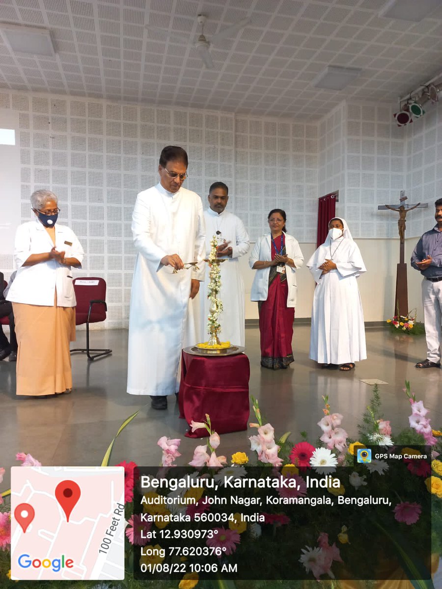 StJohns_Blr's tweet photo. 100 #BSc #NursingStudents of 2022b were welcomed into #SJCON on Aug 1st, formal inauguration ceremony held 
Prof R Menon, Principal #SJCON welcomed all
#RevDr P Parathazham #Director @StJohns_Blr  presided over function 
#RevFr J Varghese #ADH &amp; Sr R Emmanuel shared experiences https://t.co/banJmaJhMy