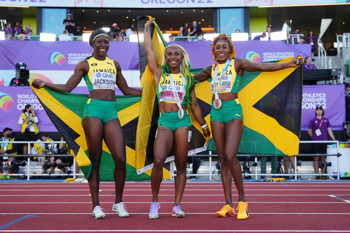 DionneGrant's tweet photo. Small island. Global impact.

Happy Independence Day, Jamaica! 🇯🇲 #Jamaica60 https://t.co/s7prZ21wlI