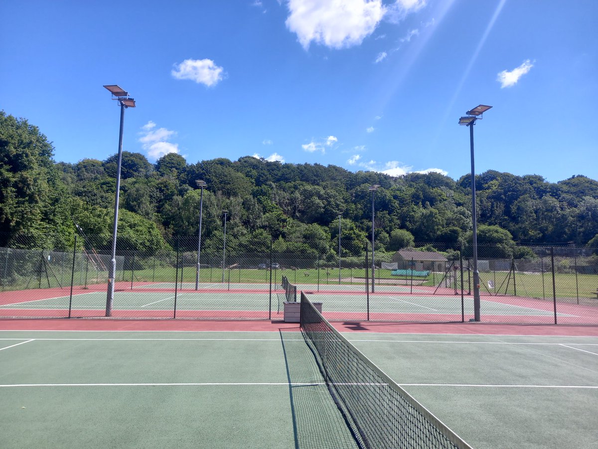 creigiautennis's tweet photo. Many thanks to @FloodlightingE, @sportwales for awarding the grant and @CreigiauRec for their continued support.
We are now a fully floodlit, 3 court tennis club. 😀🎾 https://t.co/jLog0gbsmA