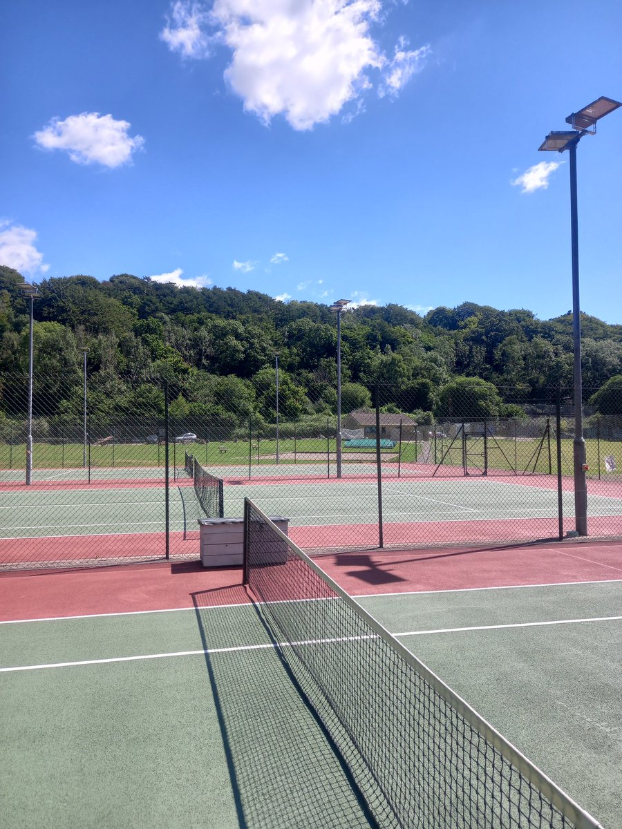 creigiautennis's tweet photo. Many thanks to @FloodlightingE, @sportwales for awarding the grant and @CreigiauRec for their continued support.
We are now a fully floodlit, 3 court tennis club. 😀🎾 https://t.co/jLog0gbsmA