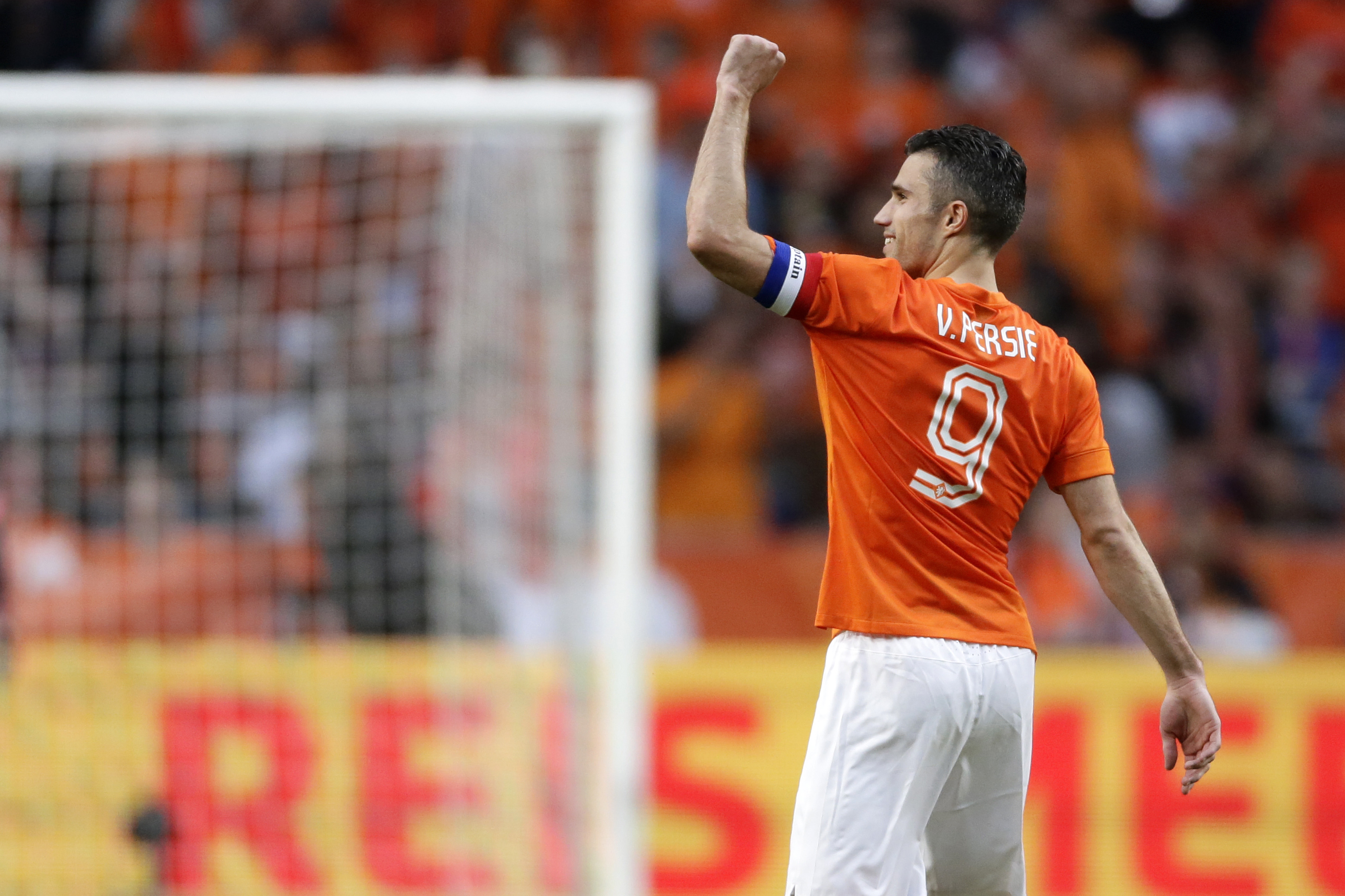 Robin van Persie (@Persie_Official) / Twitter